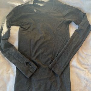 LULULEMON dark green tight long sleeve
